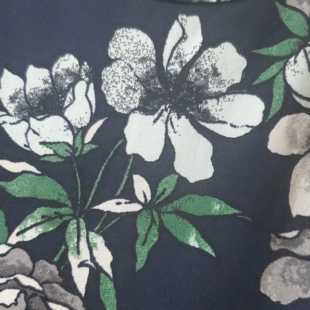 NWOT LulaRoe Dani - Picture 2 of 4